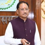 रायपुर : मुख्यमंत्री श्री विष्णु देव साय ने बाबा कार्तिक उरांव की जन्मशताब्दी पर उनकी आदमकद प्रतिमा का किया अनावरण